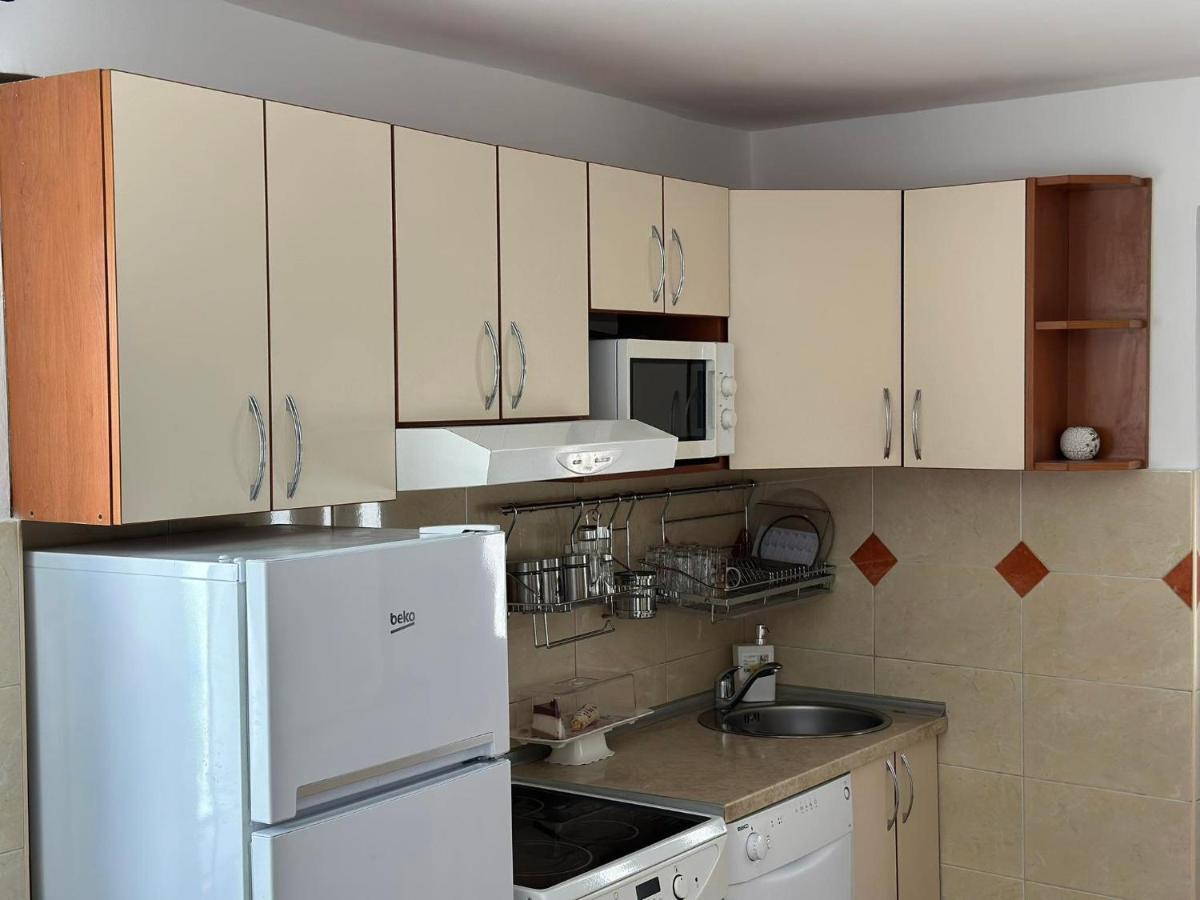 Apartmani Emily & Jully Нікшич Екстер'єр фото