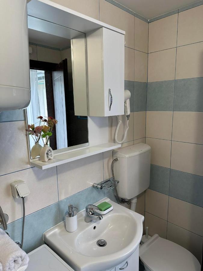 Apartmani Emily & Jully Нікшич Екстер'єр фото