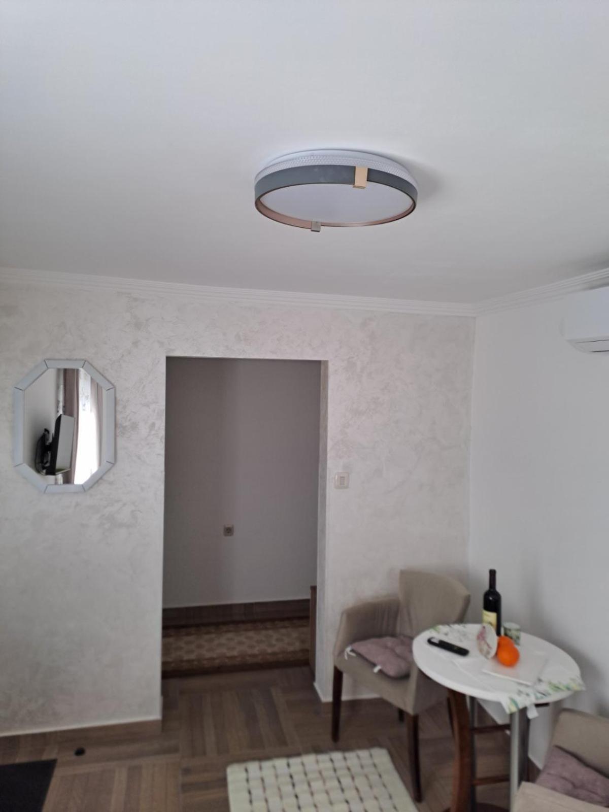 Apartmani Emily & Jully Нікшич Екстер'єр фото