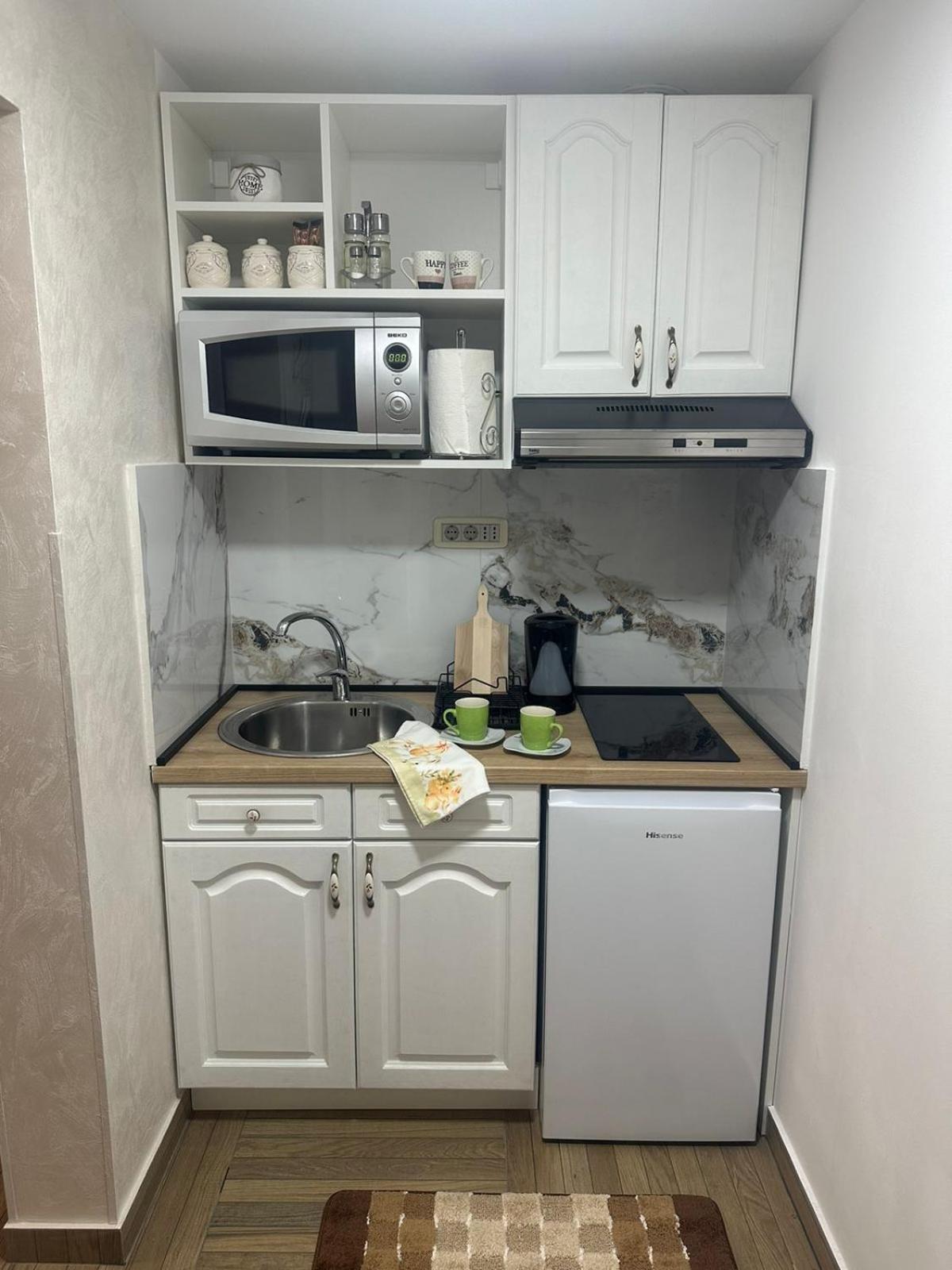 Apartmani Emily & Jully Нікшич Екстер'єр фото